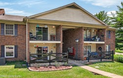 8007 Montero Dr, Prospect, KY 40059