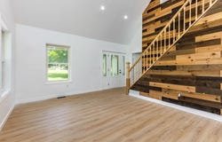 107 E 2nd Avenue, Hebron, OH 43025