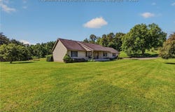 1199 Quinton Lane, Leon, WV 25123