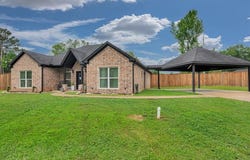 1002 Ouichita St, Carthage, TX 75633