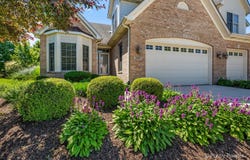 2697 Nicole Circle, Aurora, IL 60502