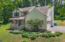 802 HOLLOW Road, DELTA, PA 17314