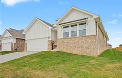 1150 Garrett Lane, Centerton, AR 72719