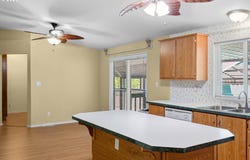 550 S STATE St, Sutherlin, OR 97479