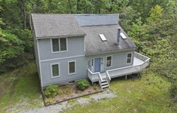 115 Wood Duck Rd, Lee, MA 01238