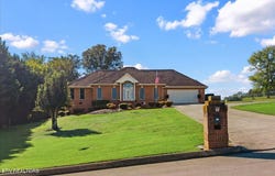 407 Mountain View Rd, Madisonville, TN 37354