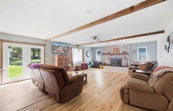 503 N Oak Street, Iola, KS 66749