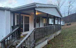 129 Floyd Street, Cedar Bluff, VA 24609