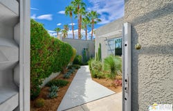 671 Dunes Ct, Palm Springs, CA 92264