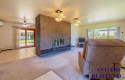 920 Aspen Dr, Cody, WY 82414