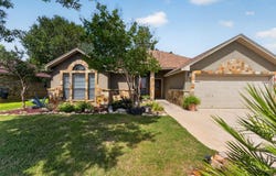 317 Yorktown, Pleasanton, TX 78064