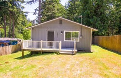 89517 SHORE CREST Dr, Florence, OR 97439