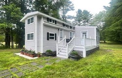 532 River Rd, Buxton, ME 04093