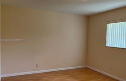 8060 Fairview Dr, Tamarac, FL 33321