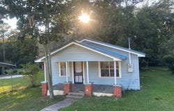 22121 7th Ave, Florala, AL 36442