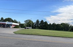 1207 E 1st St, McPherson, KS 67460