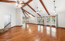914 Big Springs Rd, Shepherdsville, KY 40165