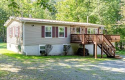 5 Chipmunk Trail, Hawley, PA 18428