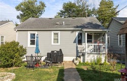 210 E 3rd Street, De Soto, MO 63020