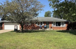 893 Dresden Drive, Mansfield, OH 44905