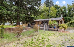 1606 11th St, Sweet Home, OR 97386