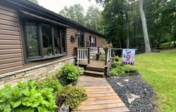 231 Traverse Road, Dingmans Ferry, PA 18328