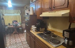 4301 MANORHAVEN Dr, Memphis, TN 38128