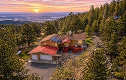 526 Brook Rd, Boulder, CO 80302
