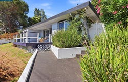 8019 Sterling Dr, Oakland, CA 94605