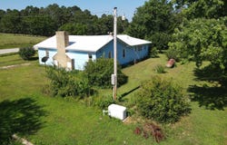 494 N T Highway, Birch Tree, MO 65438