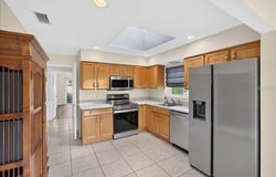 4 COOPER Court, PALM COAST, FL 32137