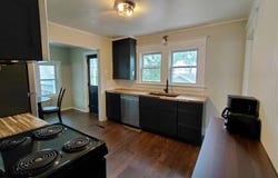 29 Woodward Ave, Gloversville, NY 12078