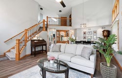 1442 Carriage Oaks Court, Dyer, IN 46311