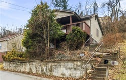 4 Grant St, Monongahela, PA 15063