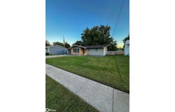 816 4th Avenue E, Albia, IA 52531