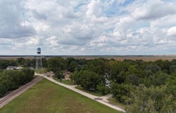 100 Sewell, Simpson, KS 67478