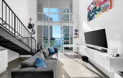 300 S BISCAYNE BLVD, Miami, FL 33131