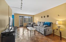 100 E Hartsdale Avenue, Hartsdale, NY 10530