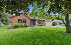 1094 Bright Stream Way, Webster, NY 14580