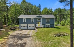 29 Merritt Drive, Orono, ME 04473