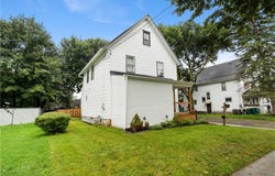 18 Genesee Street E, Perry, NY 14530