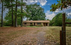 212 Polk Road 88, Mena, AR 71953