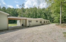 45 Butch Smith Ln., Byrdstown, TN 38549