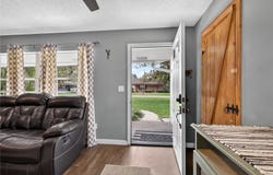 555 WINOGENE AVE, UMATILLA, FL 32784