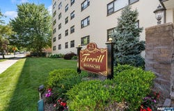 25 Grand Avenue, Hackensack, NJ 07601