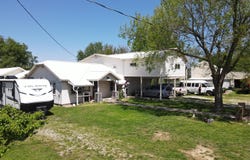 1231 E Clinton Road, Seymour, MO 65746