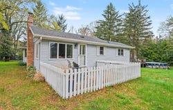 13830 Red Arrow Highway, Three Oaks, MI 49128