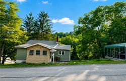 101 Fishpot Rd, Centerville, PA 15333