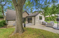 843 Cramer Court, Willowbrook, IL 60527