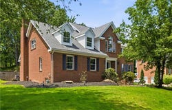 2450 Dogwood Drive, Franklin Park, PA 15090